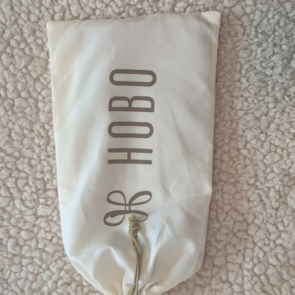 Hobo Lauren Clutch